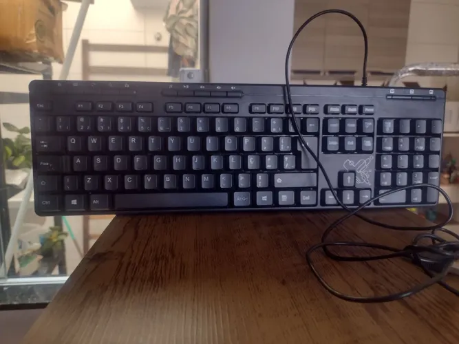 Teclado Multimídia Slim Office Maxprint - Pouquíssimo usado