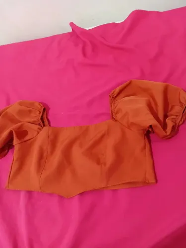 blusa marrom