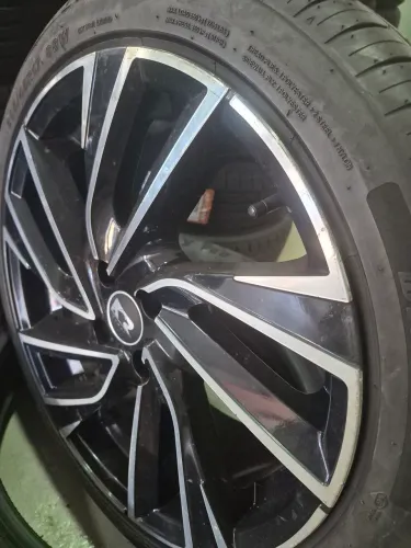 Rodas e pneus 205/45 17 aro 17