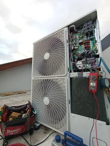 Conserto de Geladeira, Freezer e Câmara Fria - Assistência Técnica