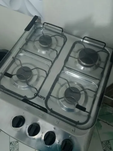 Fogão bem conservado! Aceito cartão