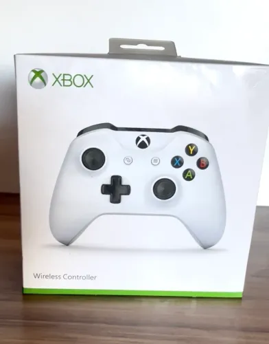 Controle XBOX -Wireless Controller (Semi-novo)
