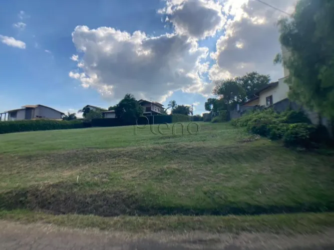 Terreno com 806.54 m² à venda no Residencial Terras de Santa Teresa em Vinhedo