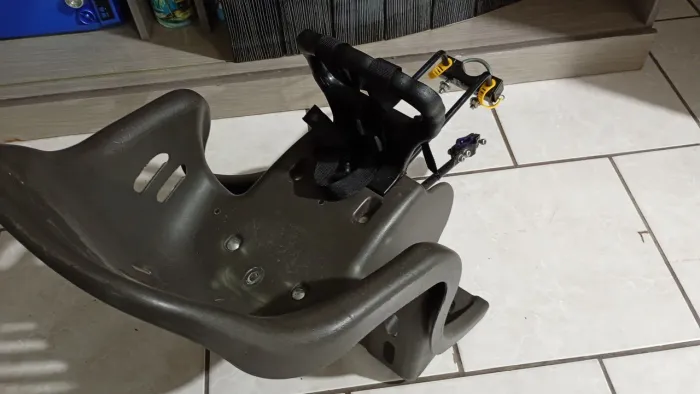 Cadeirinha nova valor 130