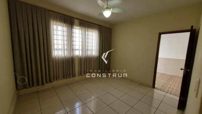 CASA A VENDA NO JD LEONOR - CAMPINAS/SP.