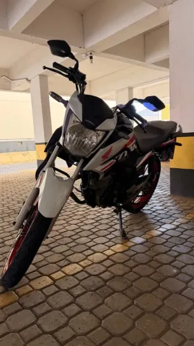 Honda CG Titan S 160 Edição Especial.