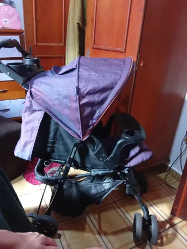 Vendo carinho de bebê 