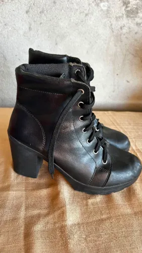 bota coturno (n°37)