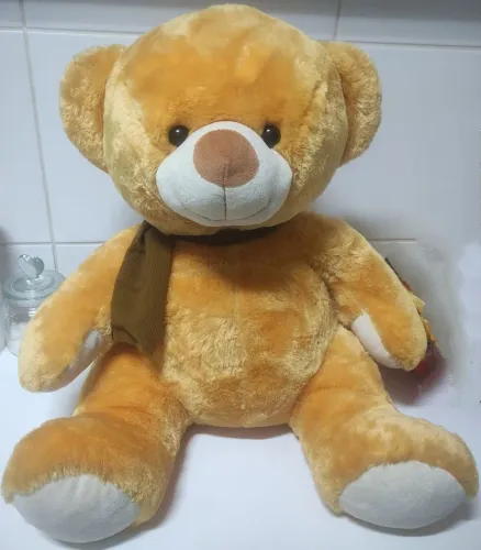 Urso de Pelúcia Caramelo com Cachecol (Perfeito Estado/Lindo)