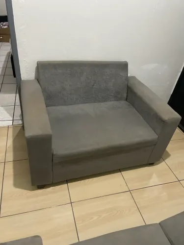 sofá 2 lugares