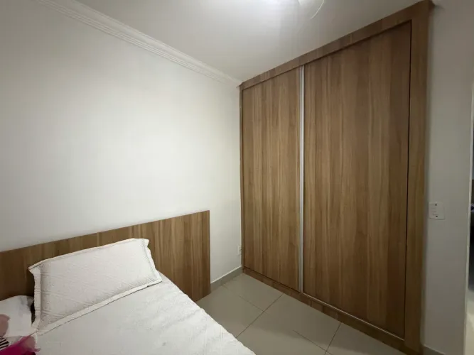 Vendo apartamento na região leste na avenida Belém perto de tudo