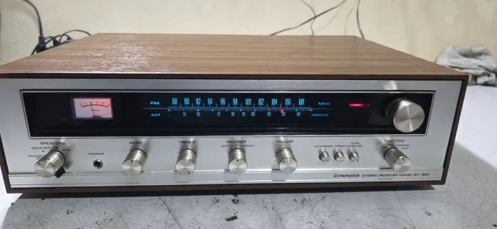 Receiver Pioneer model SX-300