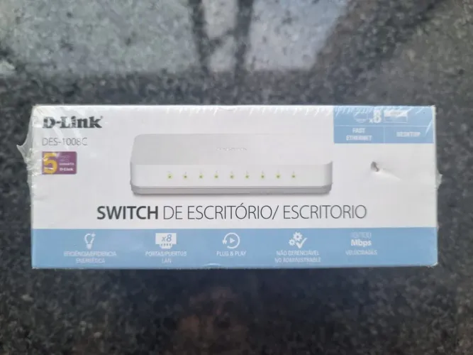 Switch D-Link DES-1008C 8 portas