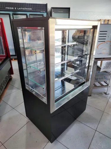 Estufa Refrigerada Expositora em Inox e Vidro - Vitrine Refrigerada