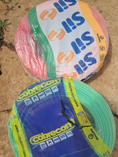 Vendo 14 rolos de fiosil 2,5 145 o rolo so vendo todos juntos p ritra n recanto
