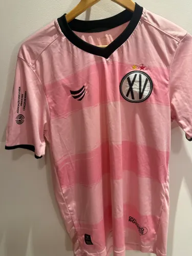 Camisa rara XV piracicaba Outubro Rosa
