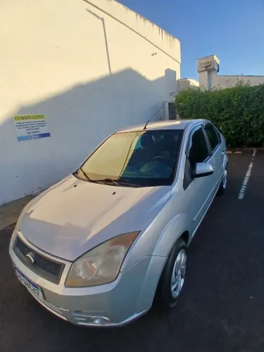 Ford Fiesta Sedan 1.0 8V Flex 4P 2008