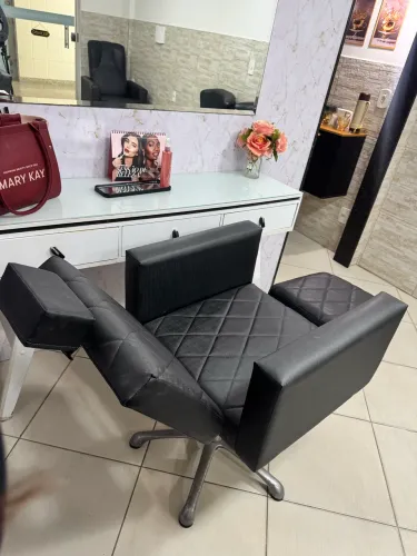 Aluguel de cadeira de cabeleireiro e sala pra estética