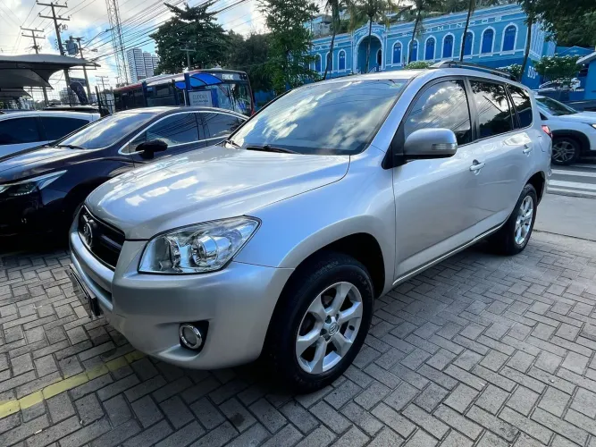 Toyota RAV4 2.4 4X2 16V 170cv Aut. 2011