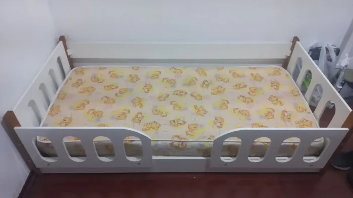 Cama montessoriana ?