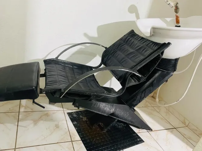 Lavatório para Salão de Beleza com Cadeira Reclinável