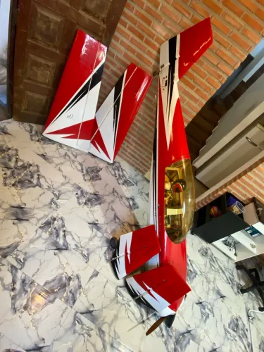Vendo aeromodelo extra 300 extreme 104 35%