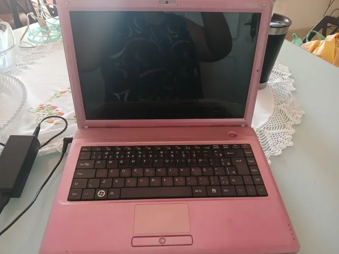 Notebook philco-retirada de peças