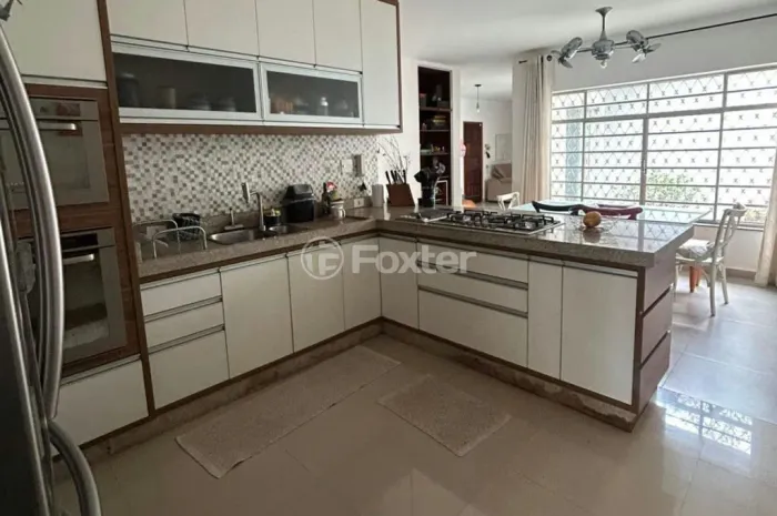 Casa à venda Rua Ribeiro do Vale, Brooklin Paulista - São Paulo