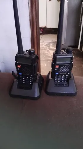 2 rádios comunicador