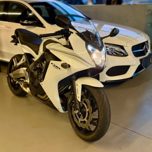 Cbr 650F APENAS 4.500km