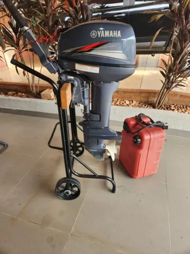Motor de Popa 15 HP Yamaha 2010
