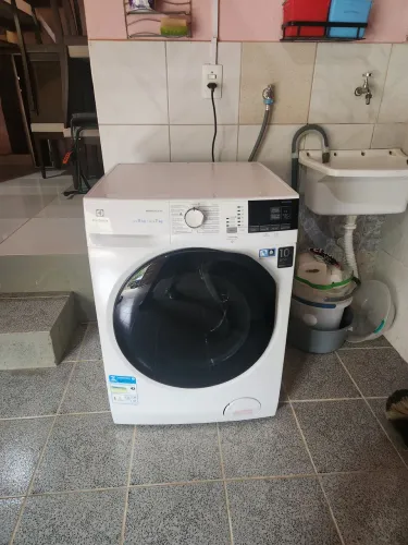 Lava e Seca Electrolux