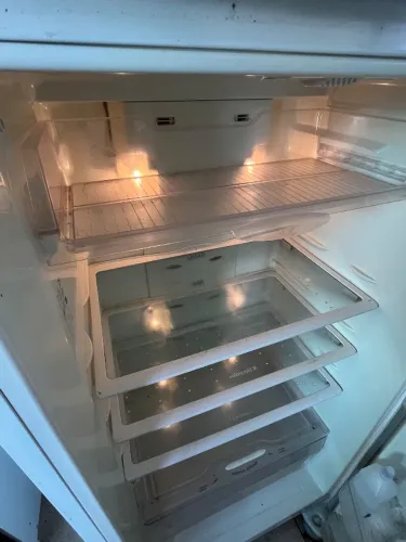 Geladeira Electrolux 414 Litros FrostFree Usada em Bom Estado