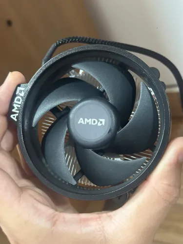 Cooler AMD Wraith Stealth Original - NOVO (Sem Uso / Com Pasta Térmica)