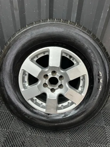 Roda aro 16 Nissan