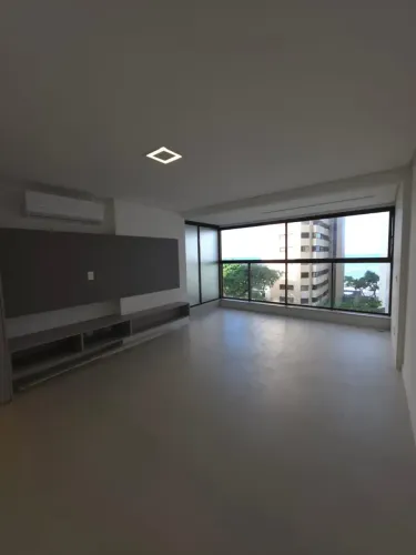 Imóvel para aluguel possui 132 metros quadrados com 3 quartos em Boa Viagem - Recife - PE