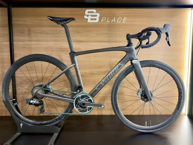 Specialized S-Works Roubaix SL8 Red AXS