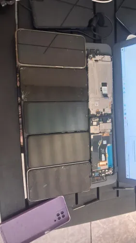 Celular para retirar peças