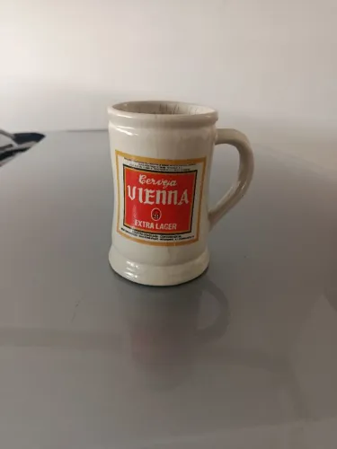 Caneca de chopp antiga cerveja VIENNA