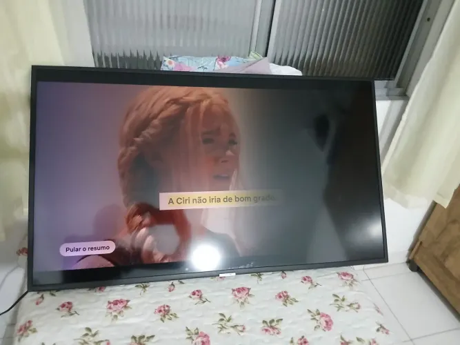 TV SANSUNG 43, COM PARTE DA TELA ESCURA