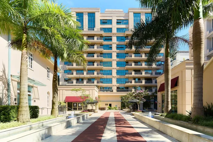 Apartamento com 2 SUÍTES para locação, 82,90 m2, BATEL, CURITIBA - PR