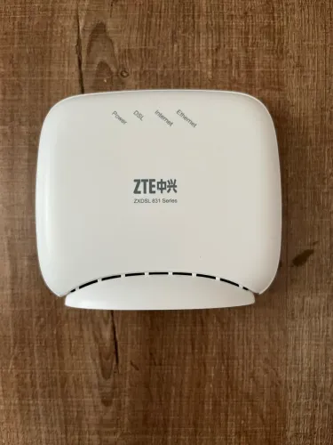 Modem ZTE zxdsl 831 series com fonte