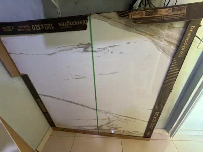 Vende-se porcelanato 120x120