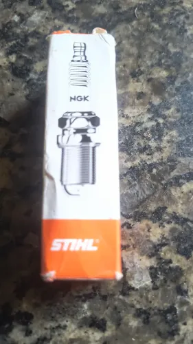 Vela ngk da roçadeira stihl