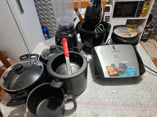 Kit Eletrodomésticos, todos funcionando perfeitamente, desapego.