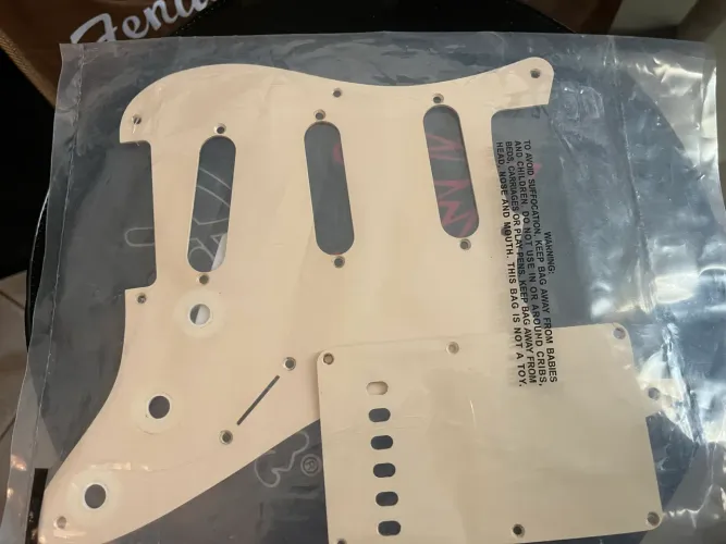 Escudo e tampa traseira fender Stratocaster American vintage 57