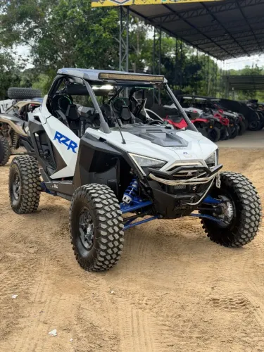 UTV polaris Rzr pro-xp ultimate turbo 4x4 2021,revisado,pneus novos,som stx,radiador adapt