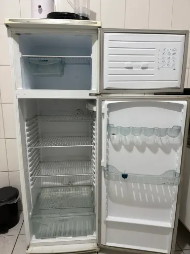 Geladeira Dako 