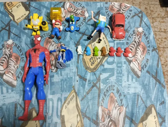 Lote de Brinquedos Variados e Originais