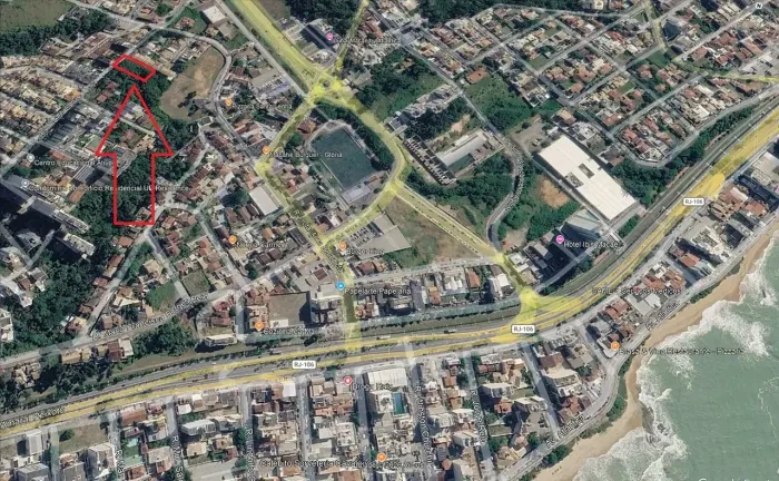 Área com 1086 M² murada , em rua asfaltada e próxima de condomínios em Glória - Macaé - RJ